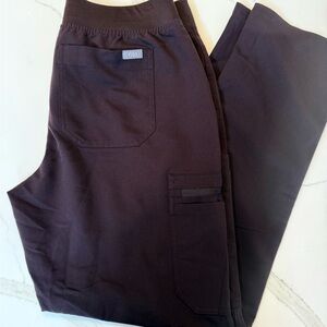 Figs Chocolate Brown Yola 2.0